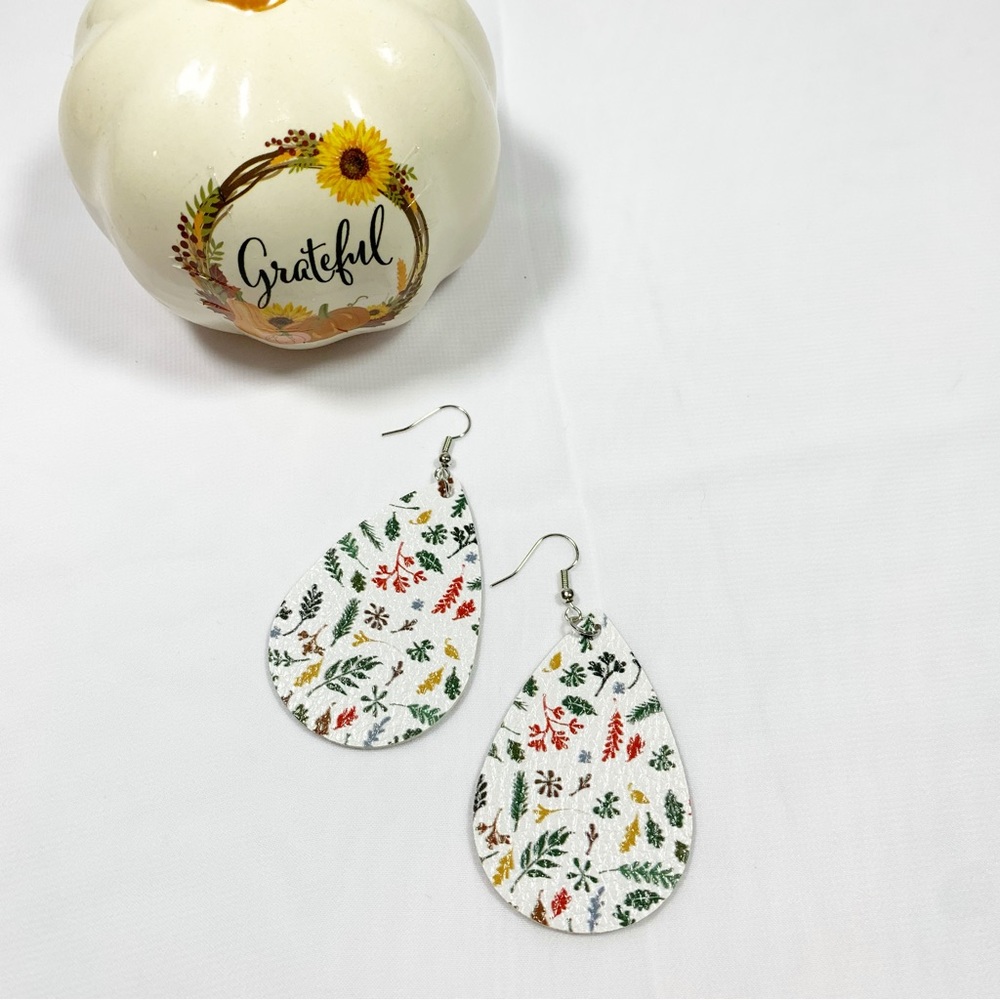 🍁2/$10 Fall Faux Leather Earrings